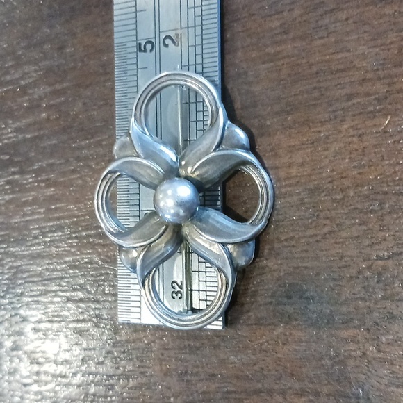 Georg Jensen SS 925 Denmark Quadrofoil Flower Brooch # 305 Pattern - Picture 5 of 6